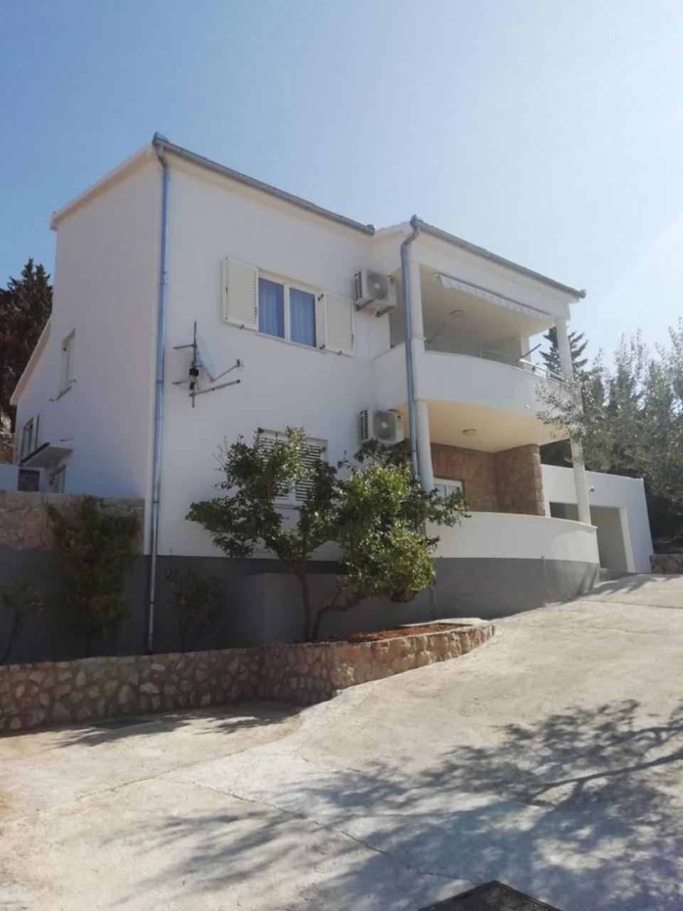 Apartment Ante Starigrad Paklenica Exterior photo